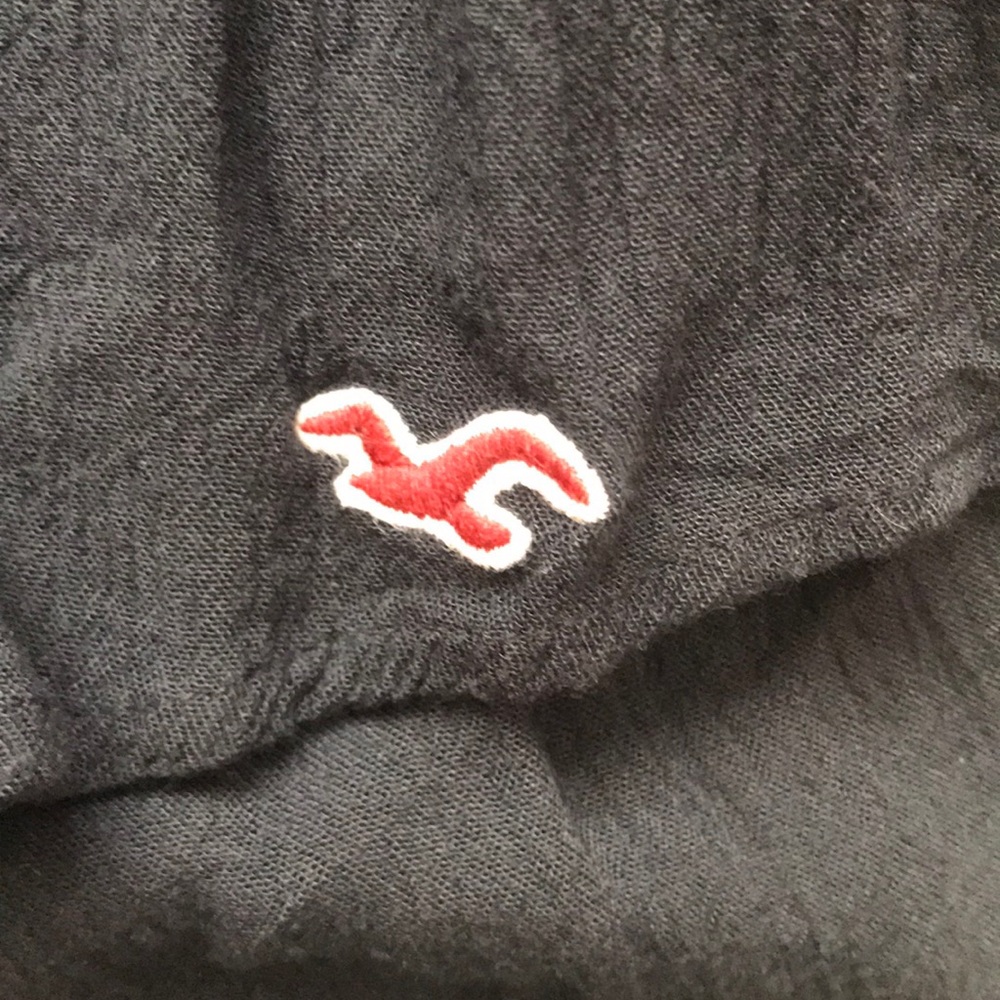 Hollister Navy Blue Tribal Decal Flowy Top - Picture 4 of 4